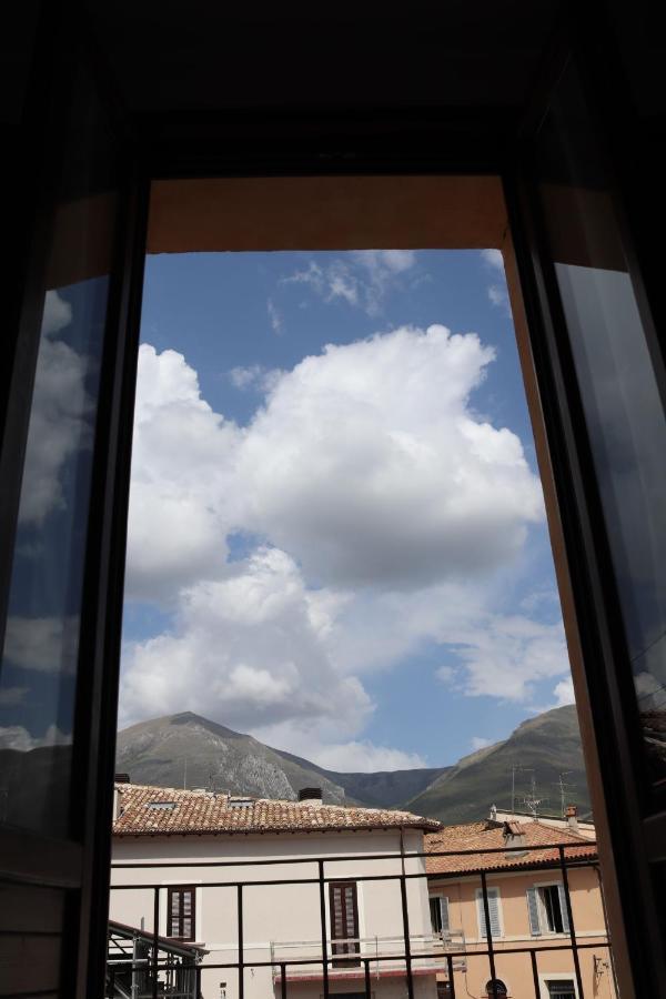 Affittacamere Garibaldi Norcia Exterior foto
